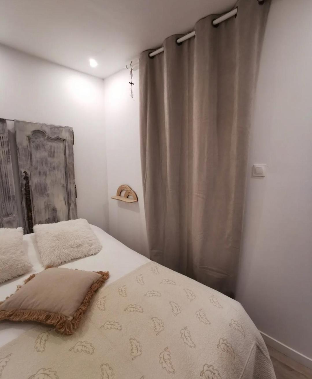 Au Poeme Du Chene, Logement Independant, Calme, Parking Gratuit Basse-Goulaine Ngoại thất bức ảnh